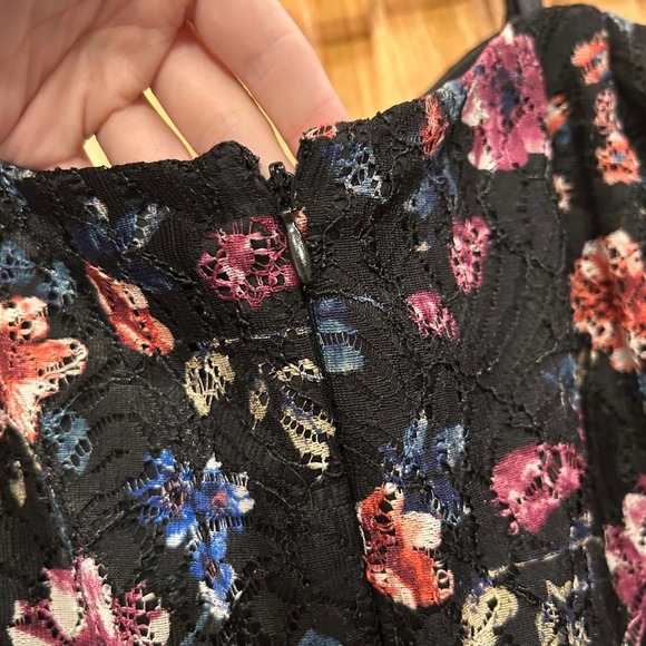 Siena Black Floral Lace Off Shoulder Sheath Midi Dress - Women's Size 8 - Picture 12 of 13